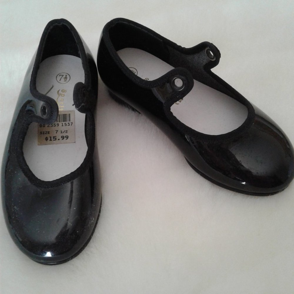 *  Little Girl's Black Tap Shoes EUC Size 7.5